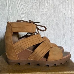 Sorel Joanie ii wedge heels size 9